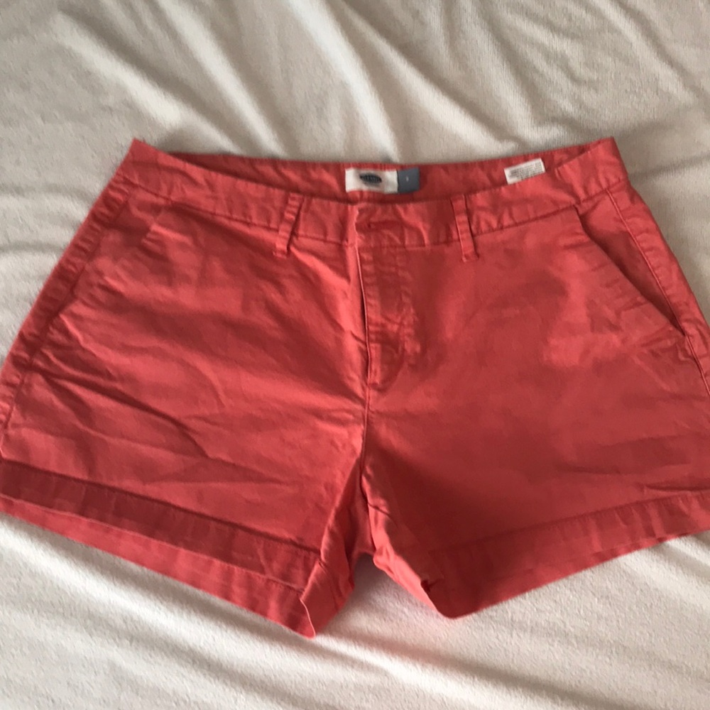 Old Navy shorts size 8 Coral